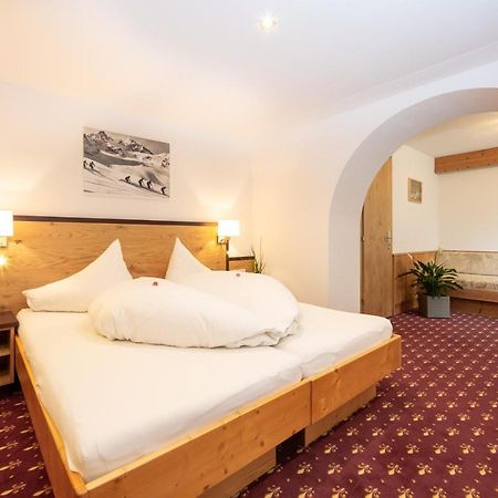 Hotel Garni Tyola Ισγκλ Εξωτερικό φωτογραφία