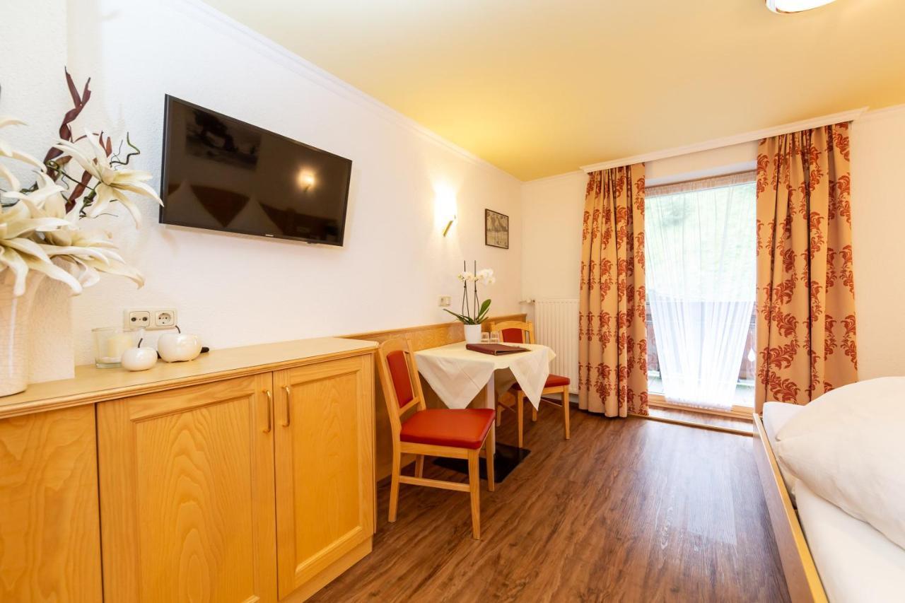 Hotel Garni Tyola Ισγκλ Εξωτερικό φωτογραφία