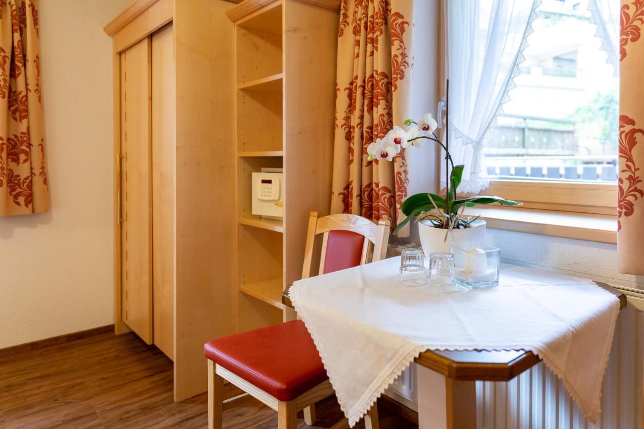 Hotel Garni Tyola Ισγκλ Εξωτερικό φωτογραφία